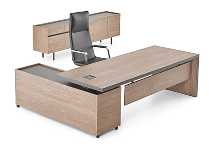 Forma - Executive Desks